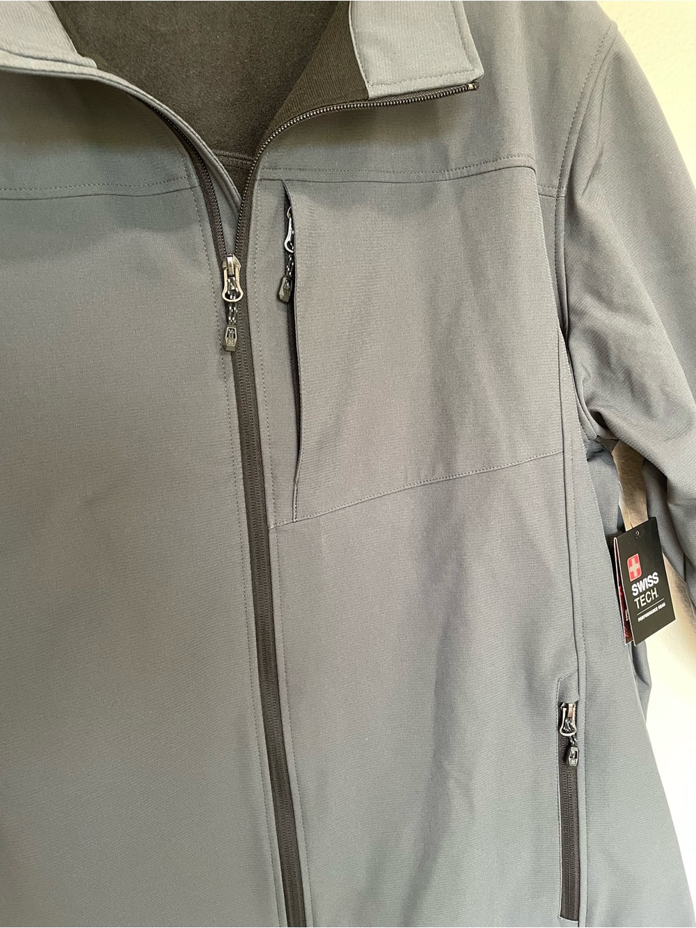 Swiss Tech Men's Slate Gray Softshell Performance Jacket - Picture 3 of 14